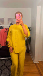 Charger l&#39;image dans la galerie, TISSU CRÊPE  (Un ensemble pantalon  &amp; chemise )
