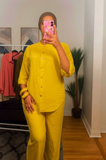 Charger l&#39;image dans la galerie, TISSU CRÊPE  (Un ensemble pantalon  &amp; chemise )
