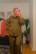 Charger l&#39;image dans la galerie, TISSU CRÊPE  (Un ensemble pantalon  &amp; chemise )
